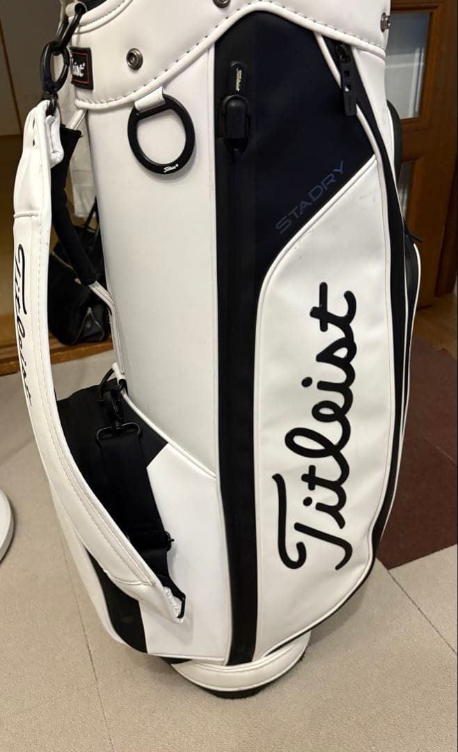 Titleistエリートパフォーマンス５ステイドライ キャディバッグ ホワイト白