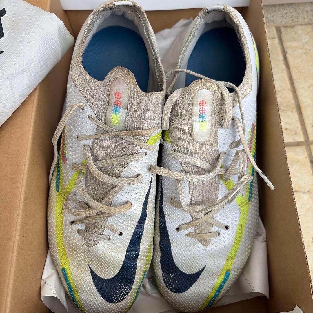Nike PHANTOM GT2 エリート　AG-PRO