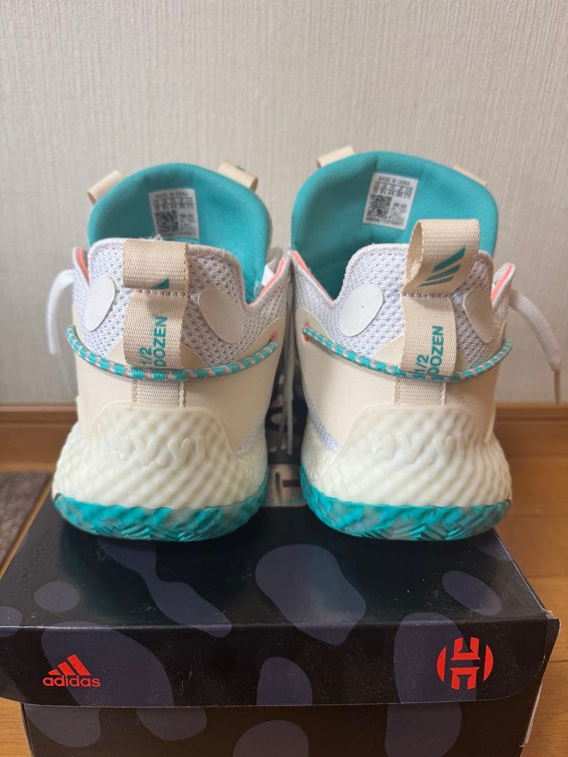 adidas Harden Vol. 6 ホワイト/アクア
