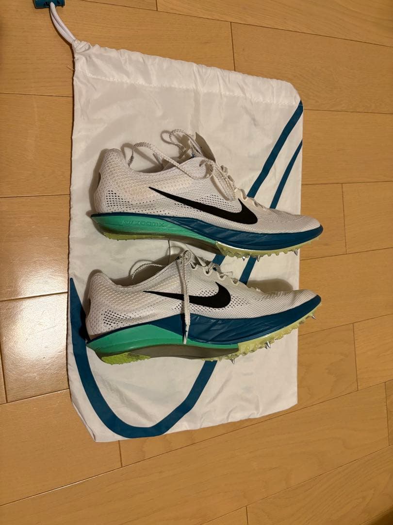 Nike スパイクシューズ ホワイト