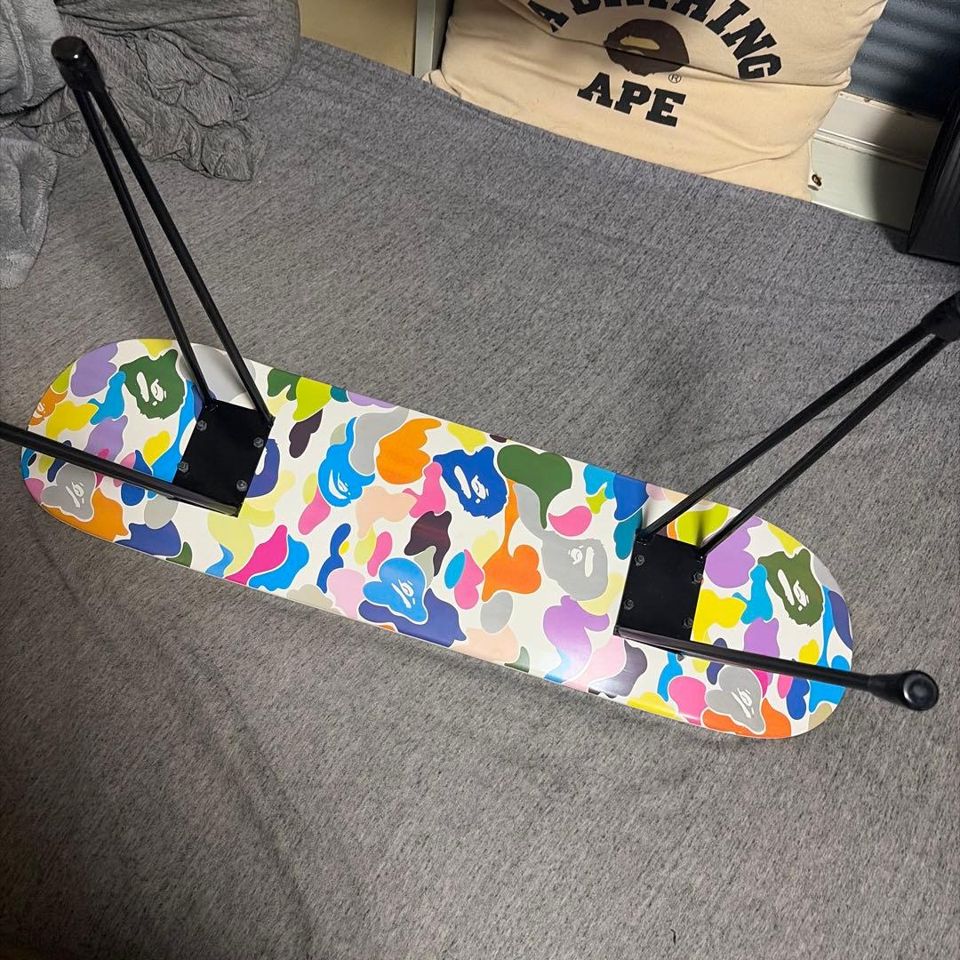 A BATHING APE スケートボードデッキの机