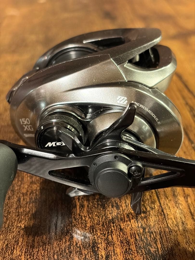 【美品】シマノ　SHIMANO クロナーク150XG 右ハンドル