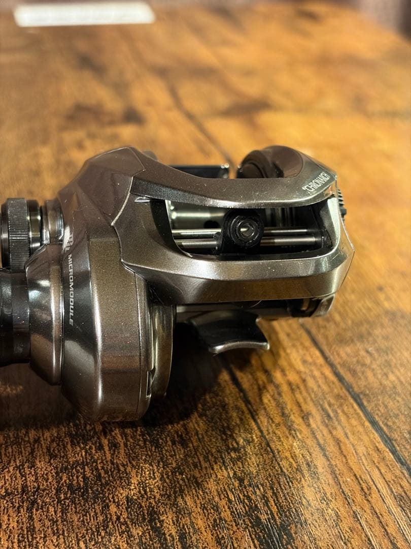 【美品】シマノ　SHIMANO クロナーク150XG 右ハンドル