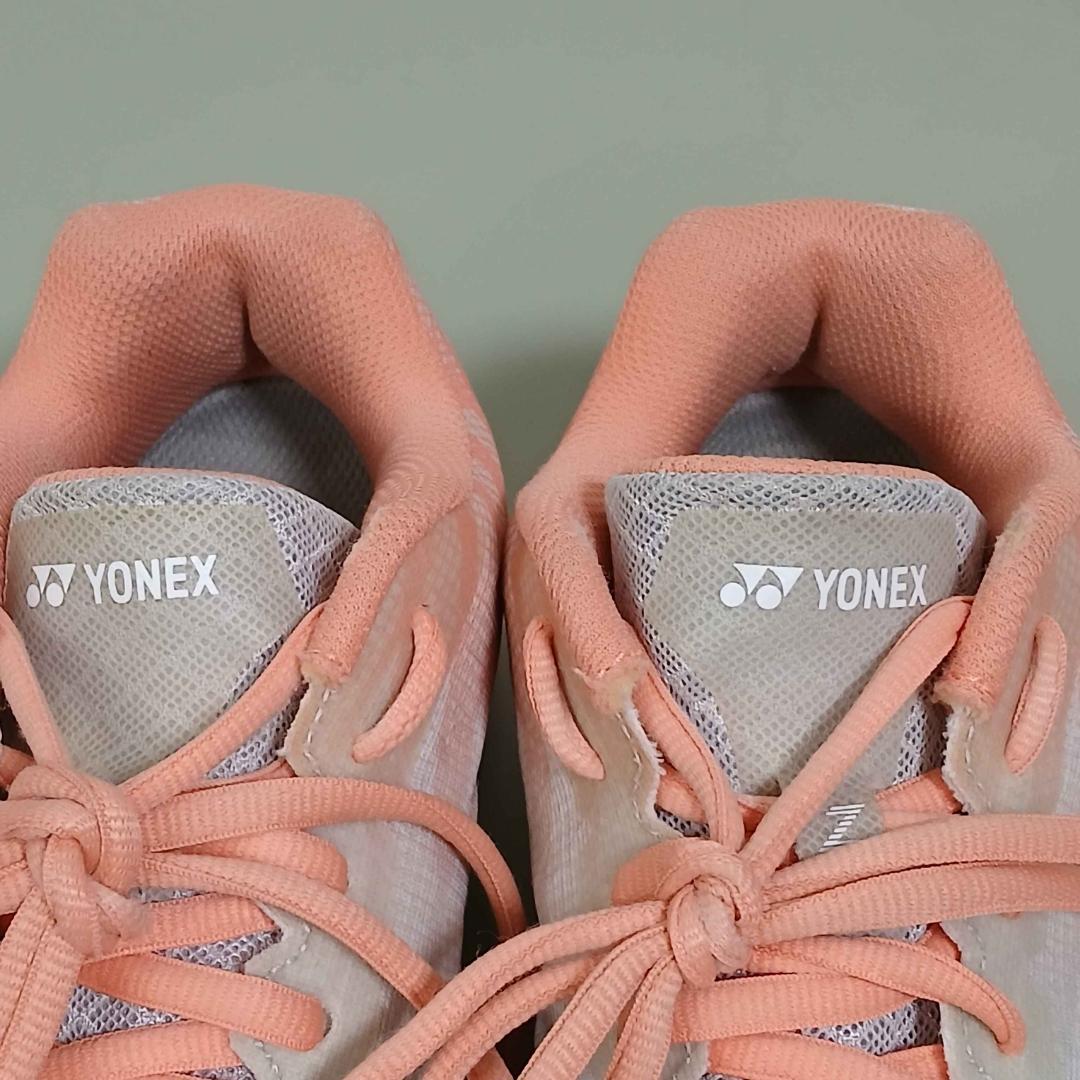【美品】YONEX パワークッション エアラスZウィメン バドミントン 23cm
