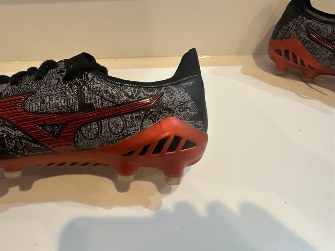 ミズノ　モレリア　セルヒオラモス　 MIZUNO MORELIA 26cm