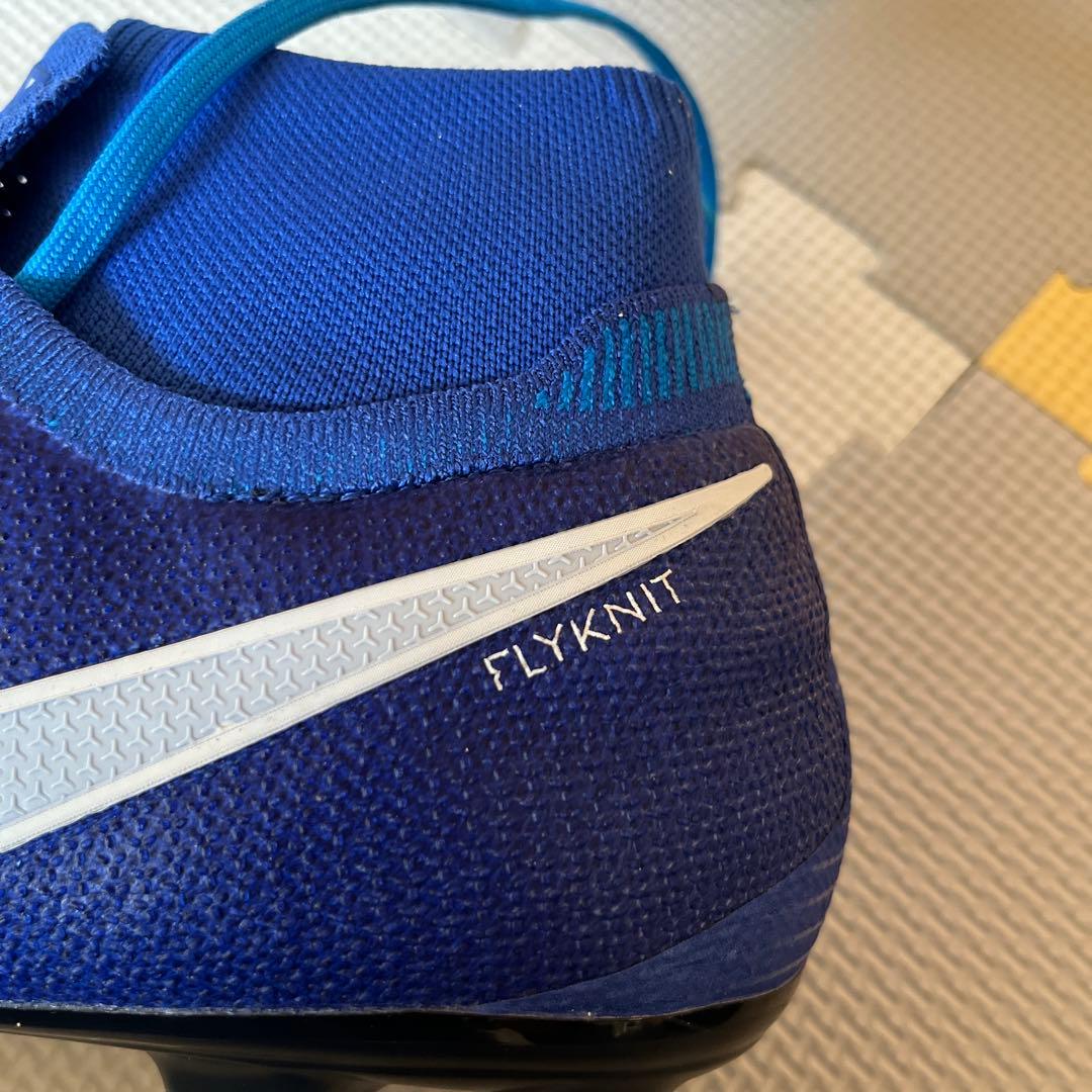 NIKE BY YOUナイキファントムビジョンSG 30cm