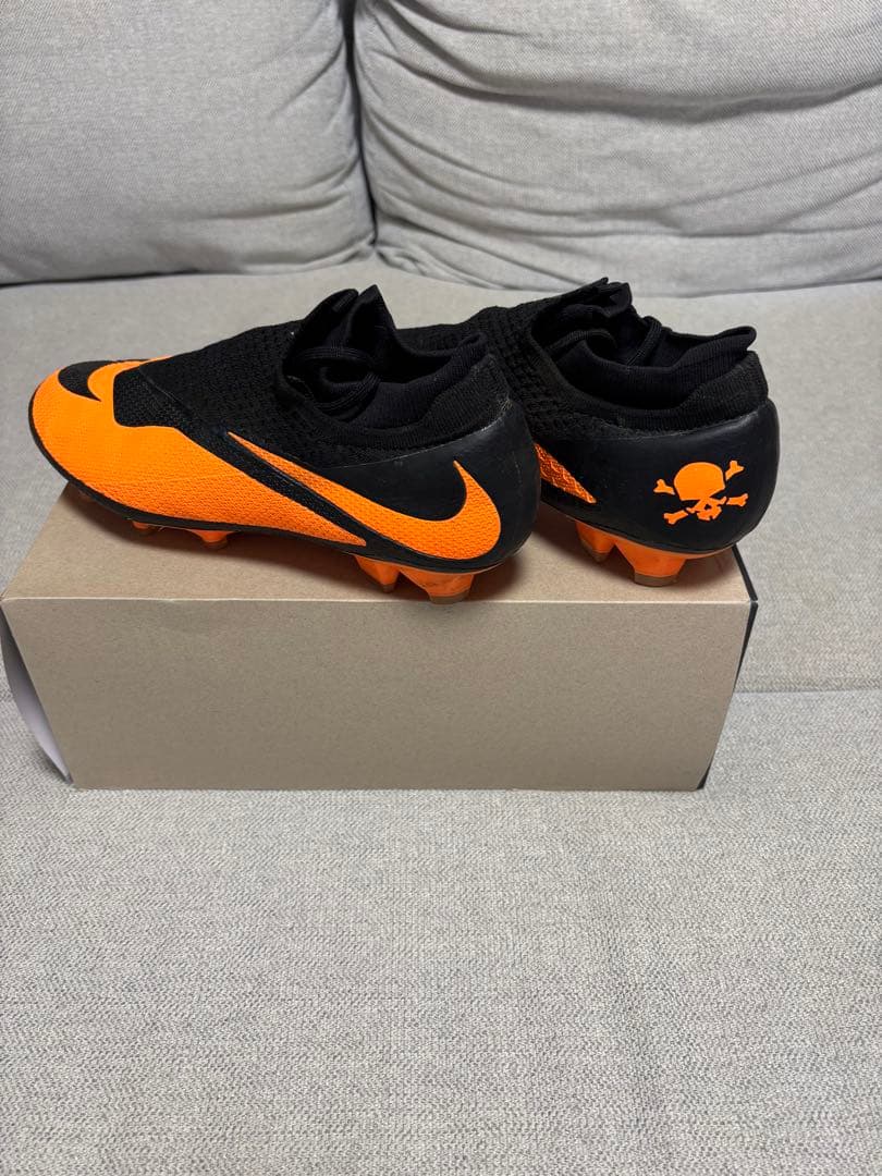 Nike ハイパーヴェノムファントム