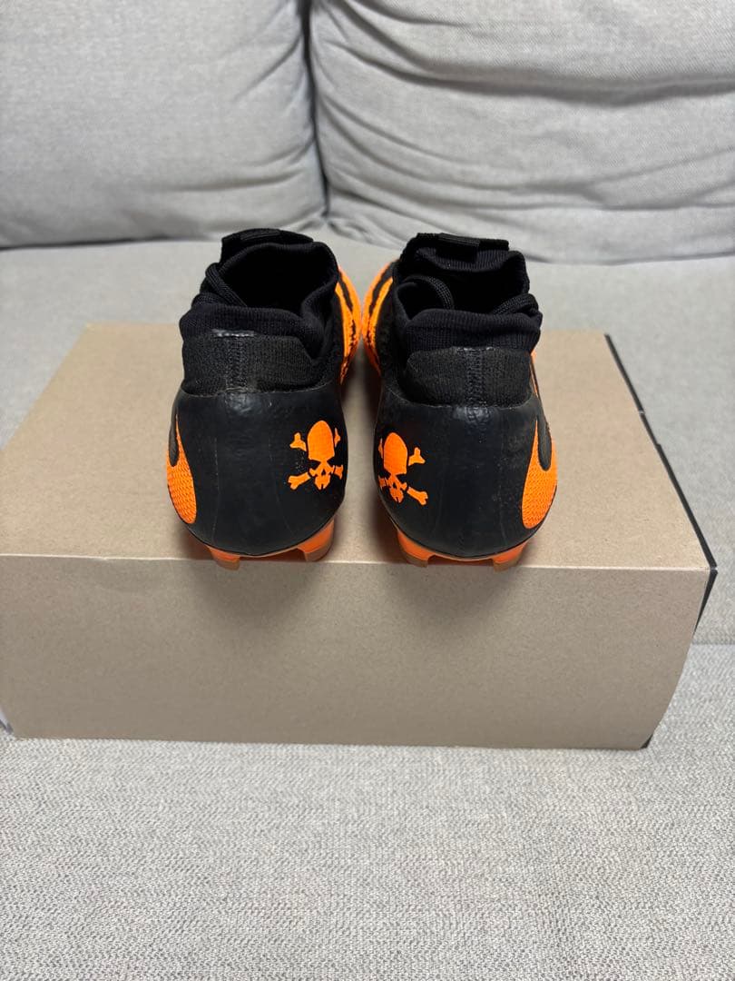 Nike ハイパーヴェノムファントム