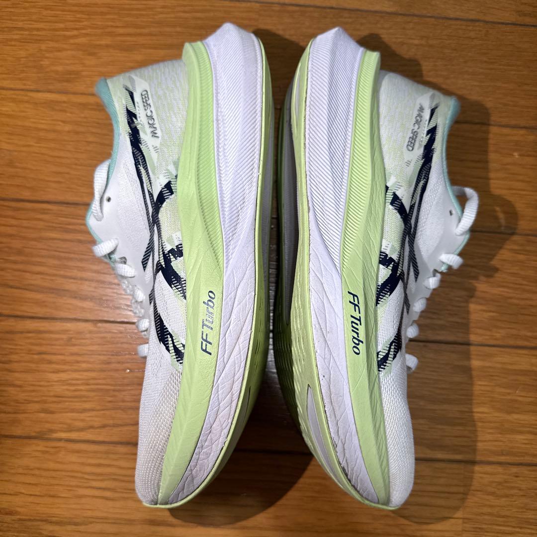 ASICS ランニングシューズ MAGIC SPEED 4 25.0
