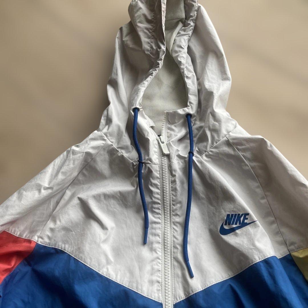 Nike ウィンドブレーカーレディース 赤/青/黄色