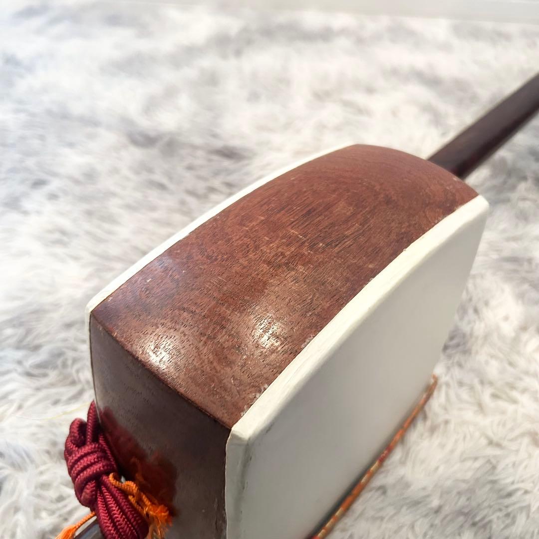 【極美品】三味線 細棹 和楽器 ケース付き 和柄装飾付