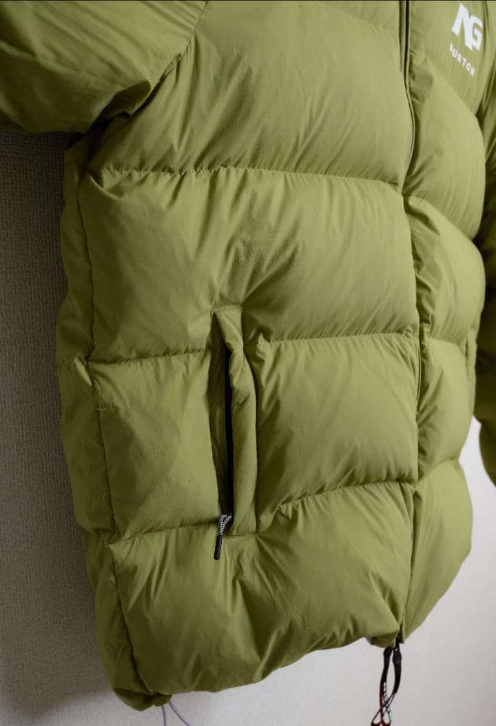 Burton AG リバーシブルダウン