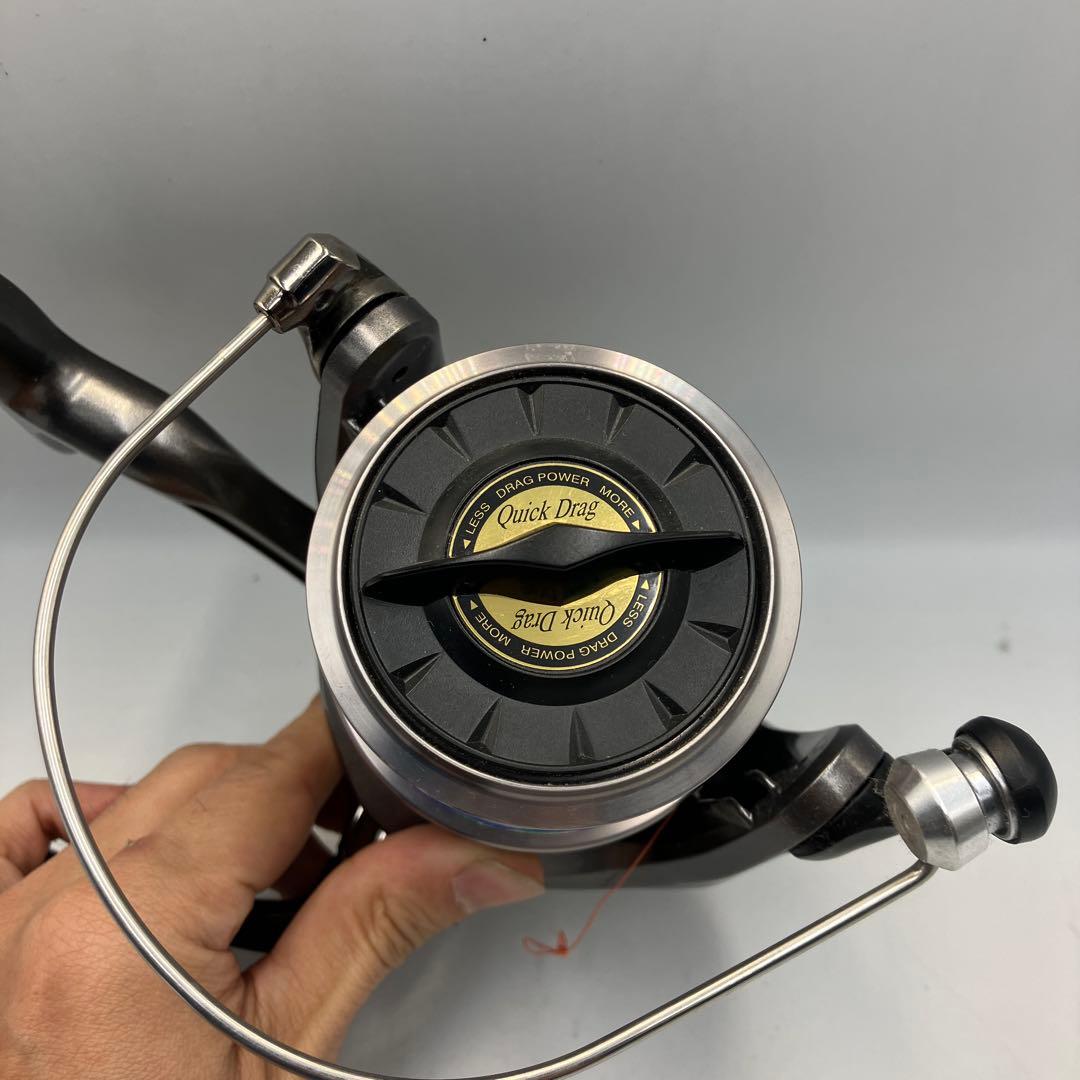 ② GROSC 4000D スピニングリール