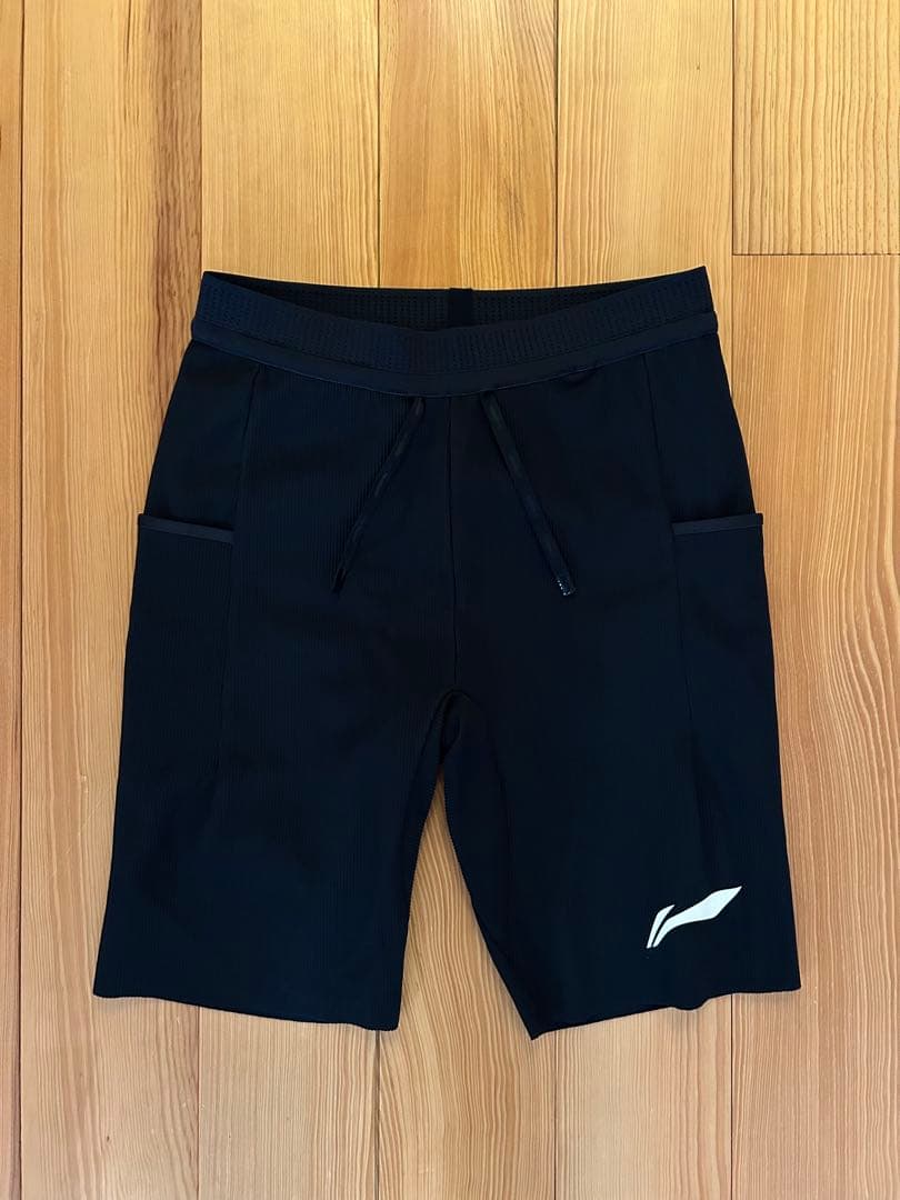 傑LI-NING2点
