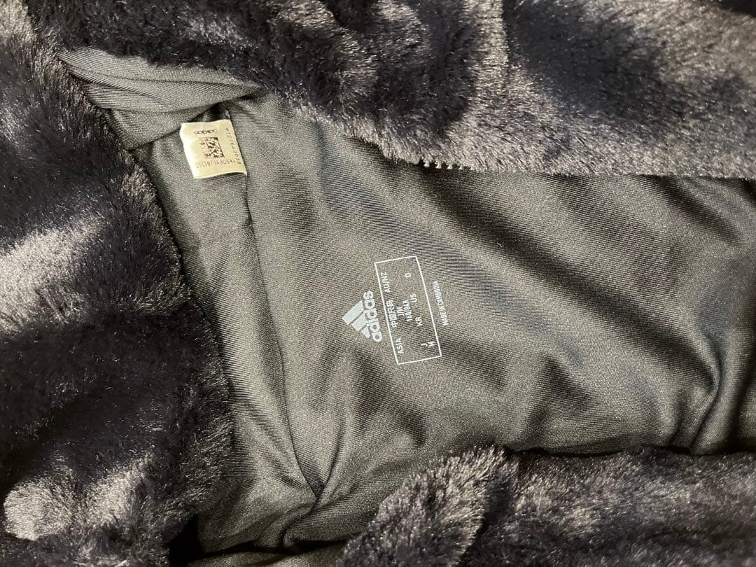 adidas ゴルフウエアセットアップ　ベロア素材 黒M
