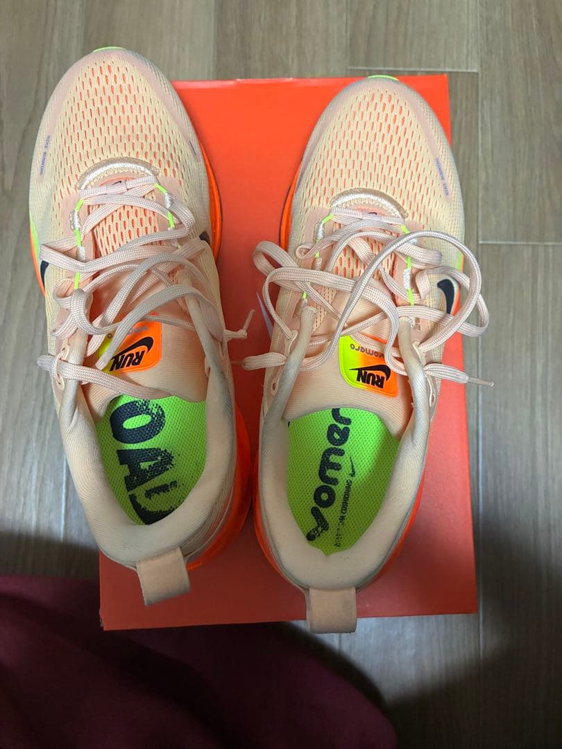 NIKE ボメロ18 26.0cm
