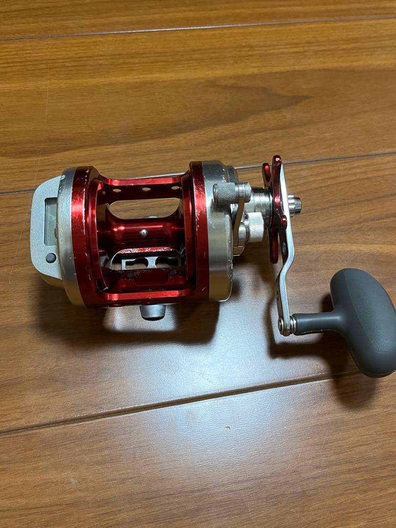 リール　イシダイ　z40 トーナメント