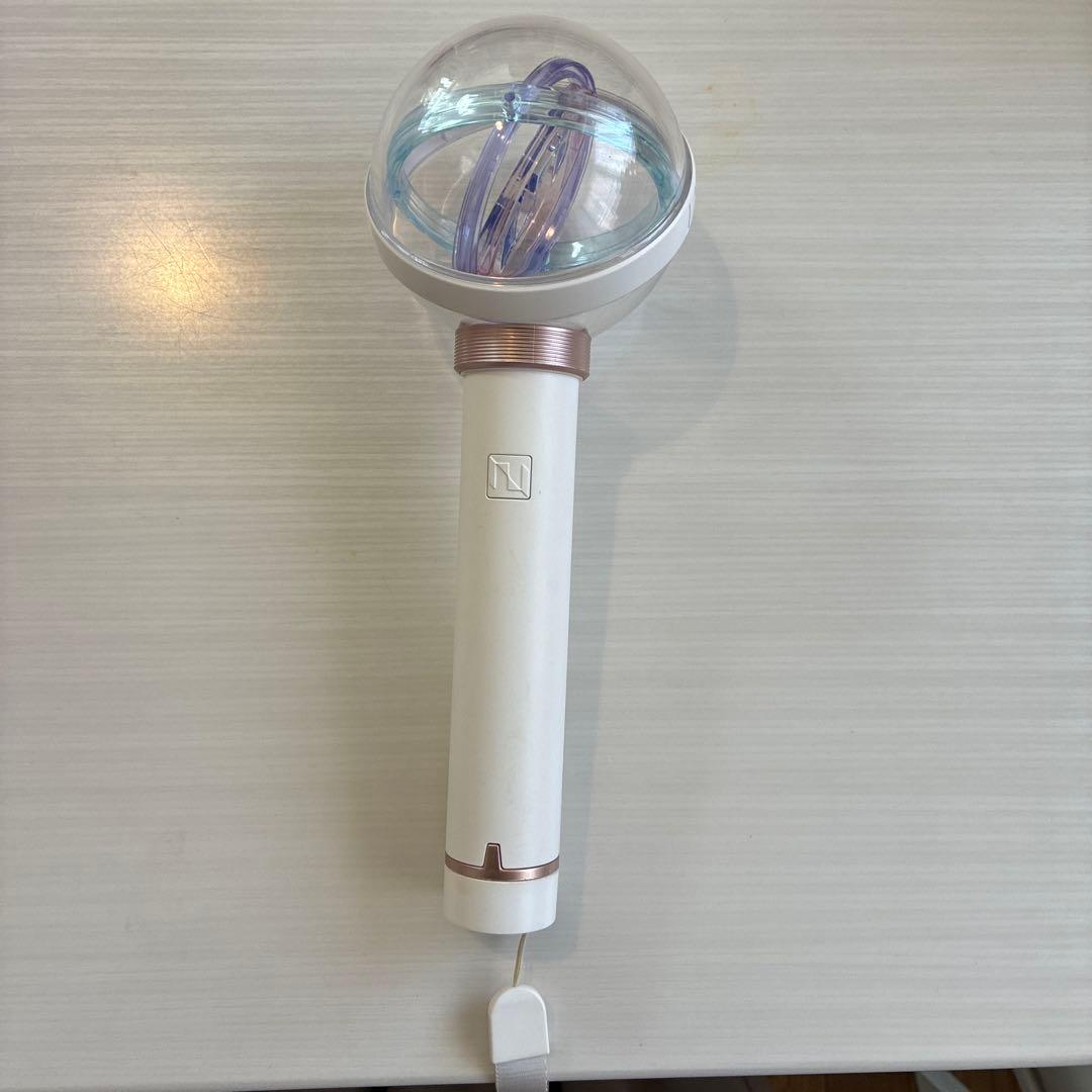 INIペンライト（トレカつき）