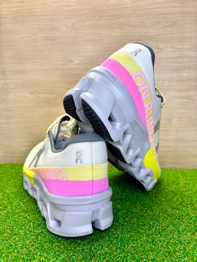オン クラウドモンスター 2 限定カラー アイボリー ×イエロー 26cm