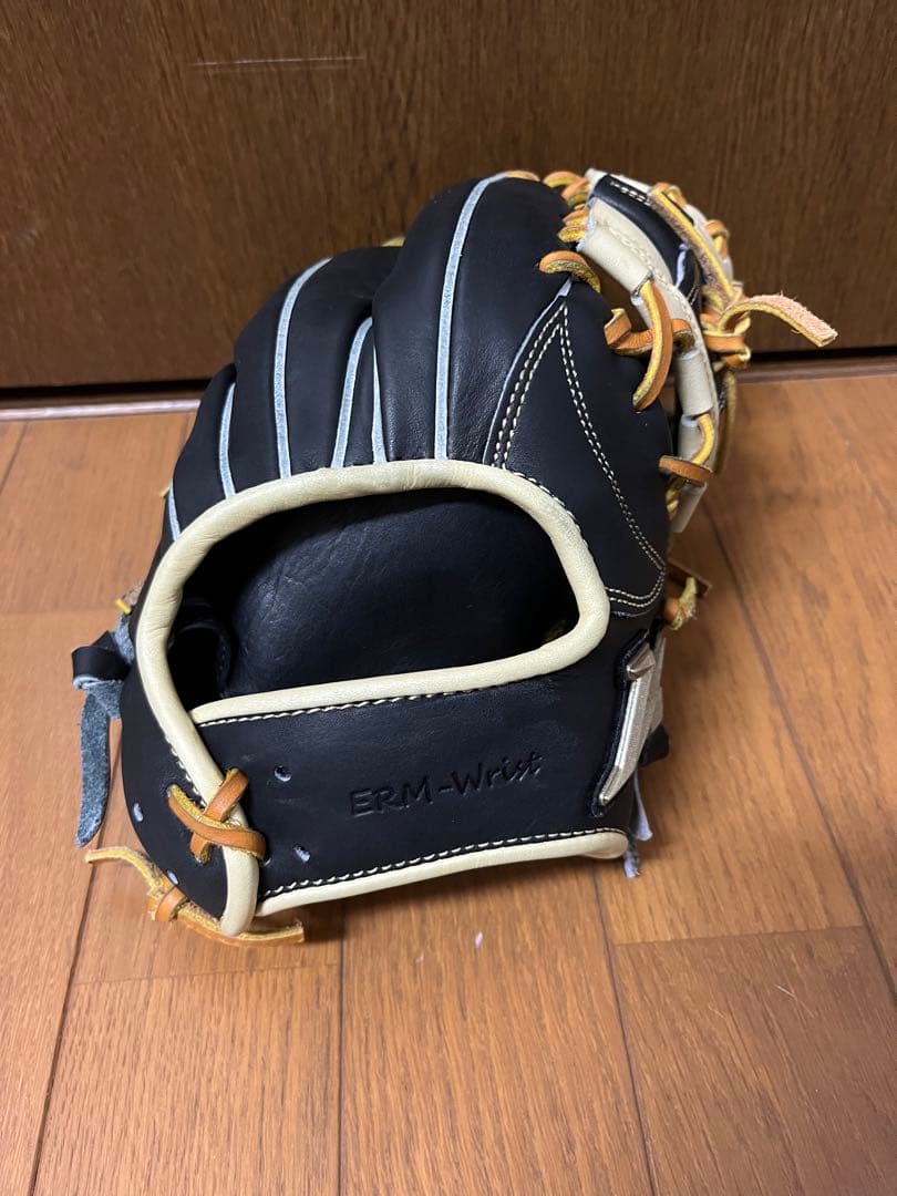 アトムズ軟式内野手用グローブ　021型