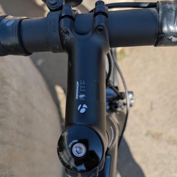 【送料込み】TREK　ロードバイク
