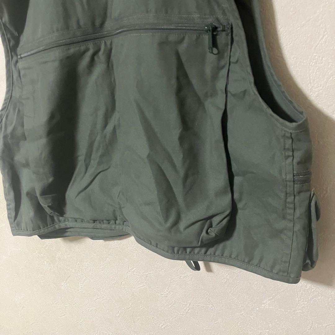 【ベスト】フィシング　カーキ　ポケット多数　レトロ　アウトドアか　使用感　古着