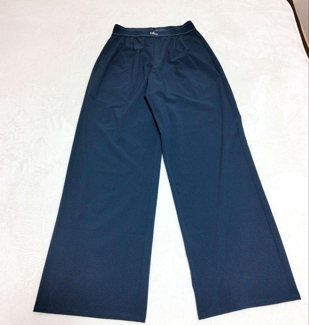 美品　Alo Yoga アロヨガ パンツ ボトムス トラウザー ネイビー　XS