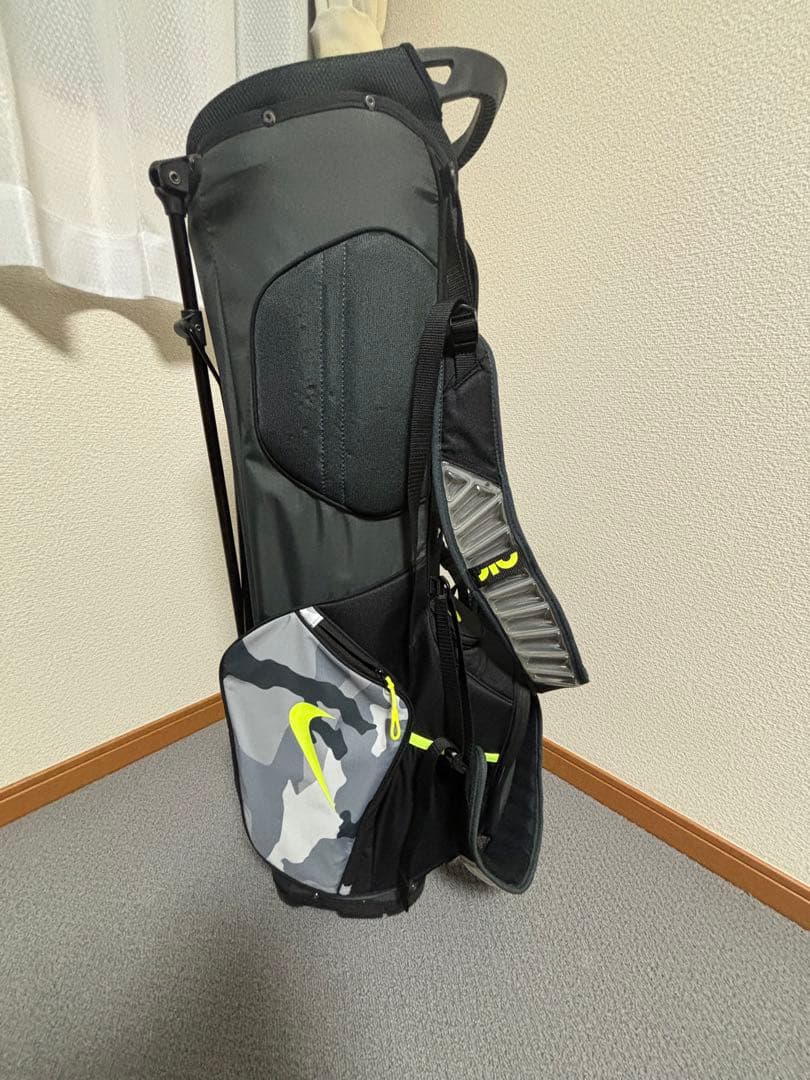 Nike ゴルフバッグ・キャディバッグ グレー・カモフラージュ