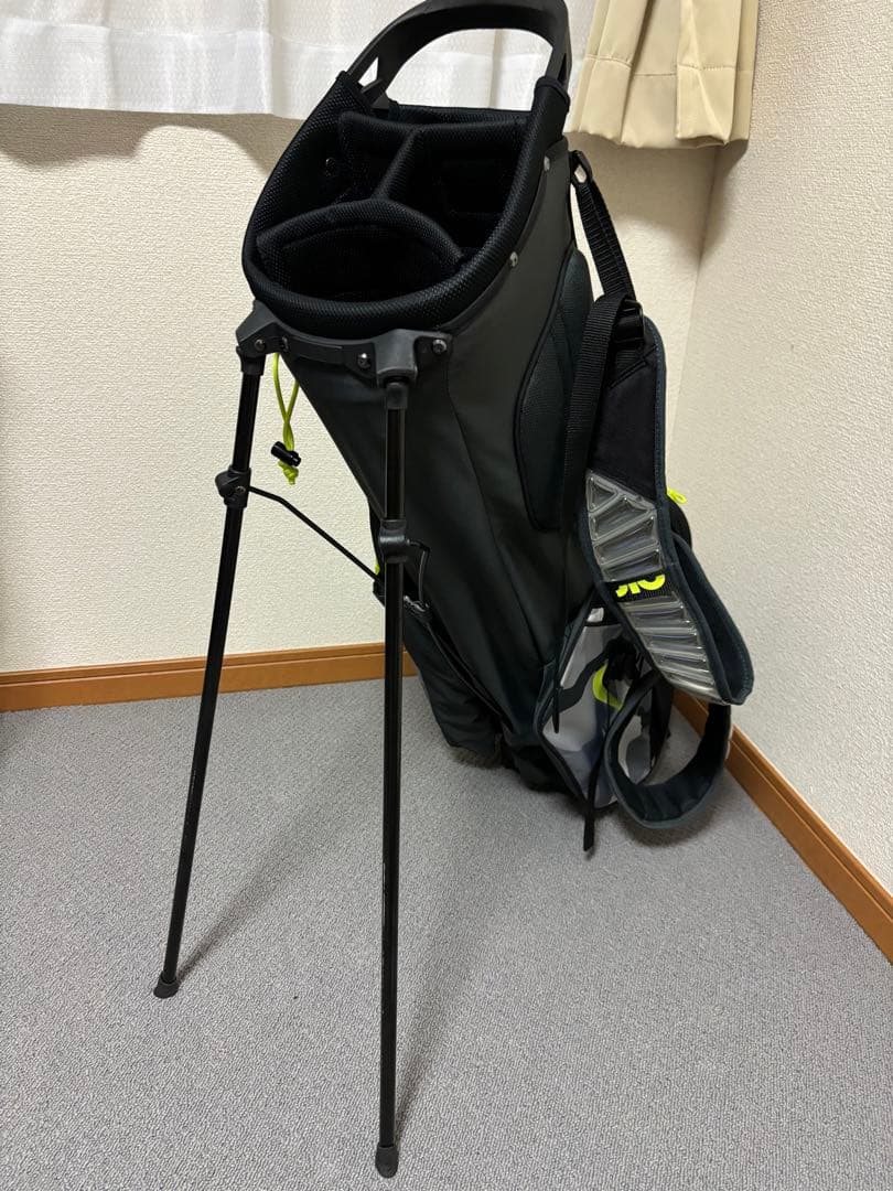 Nike ゴルフバッグ・キャディバッグ グレー・カモフラージュ