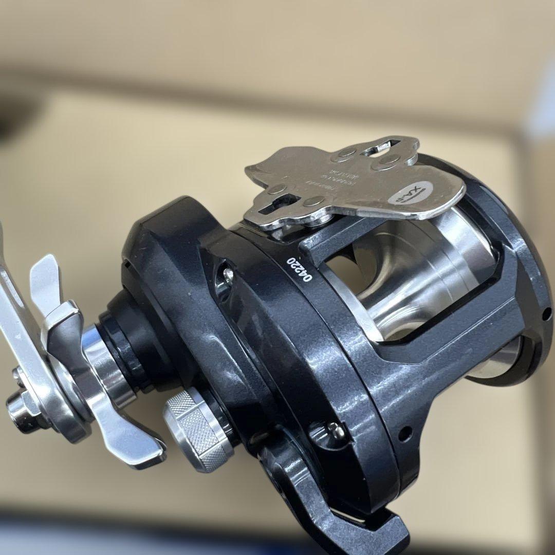 リール 511570 SHIMANO TORIUM 2000HG