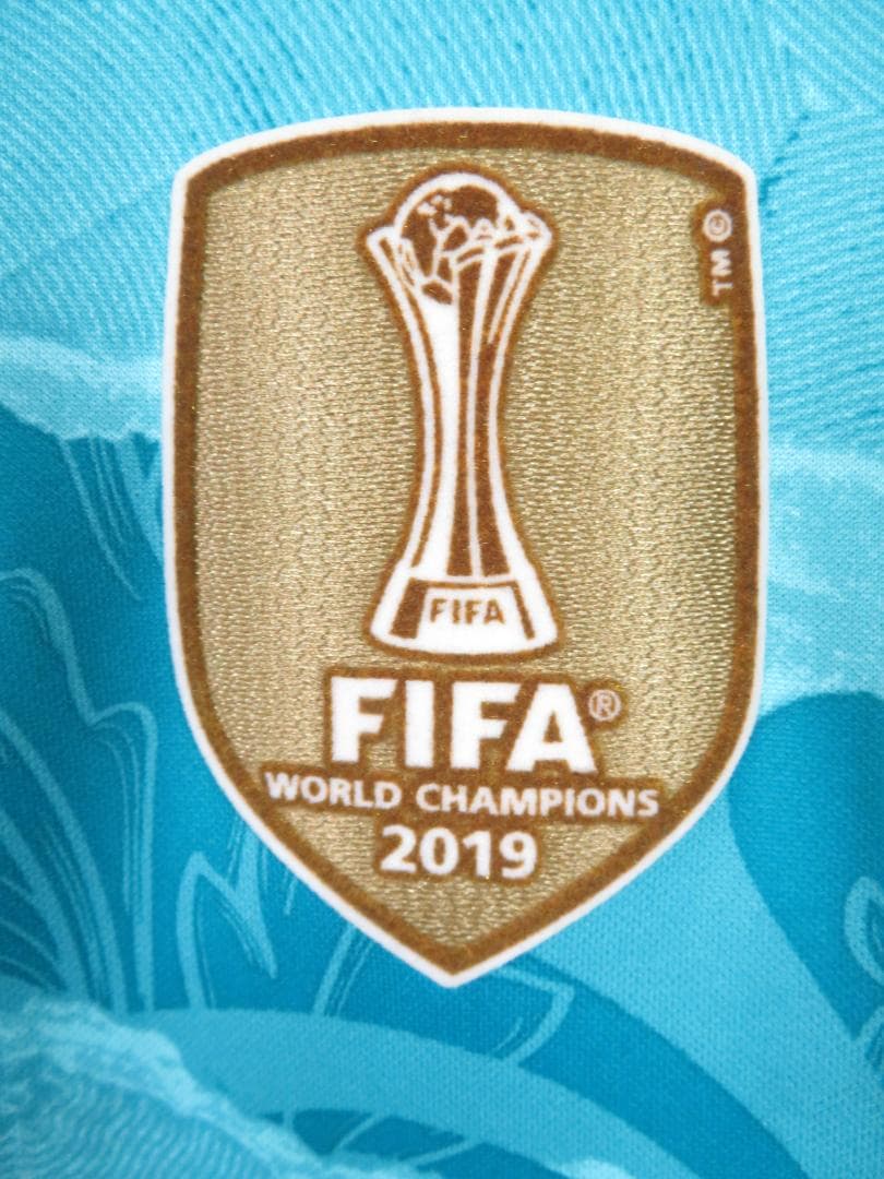 リヴァプール 2019 FIFAクラブワールドカップ優勝記念 ユニフォーム M