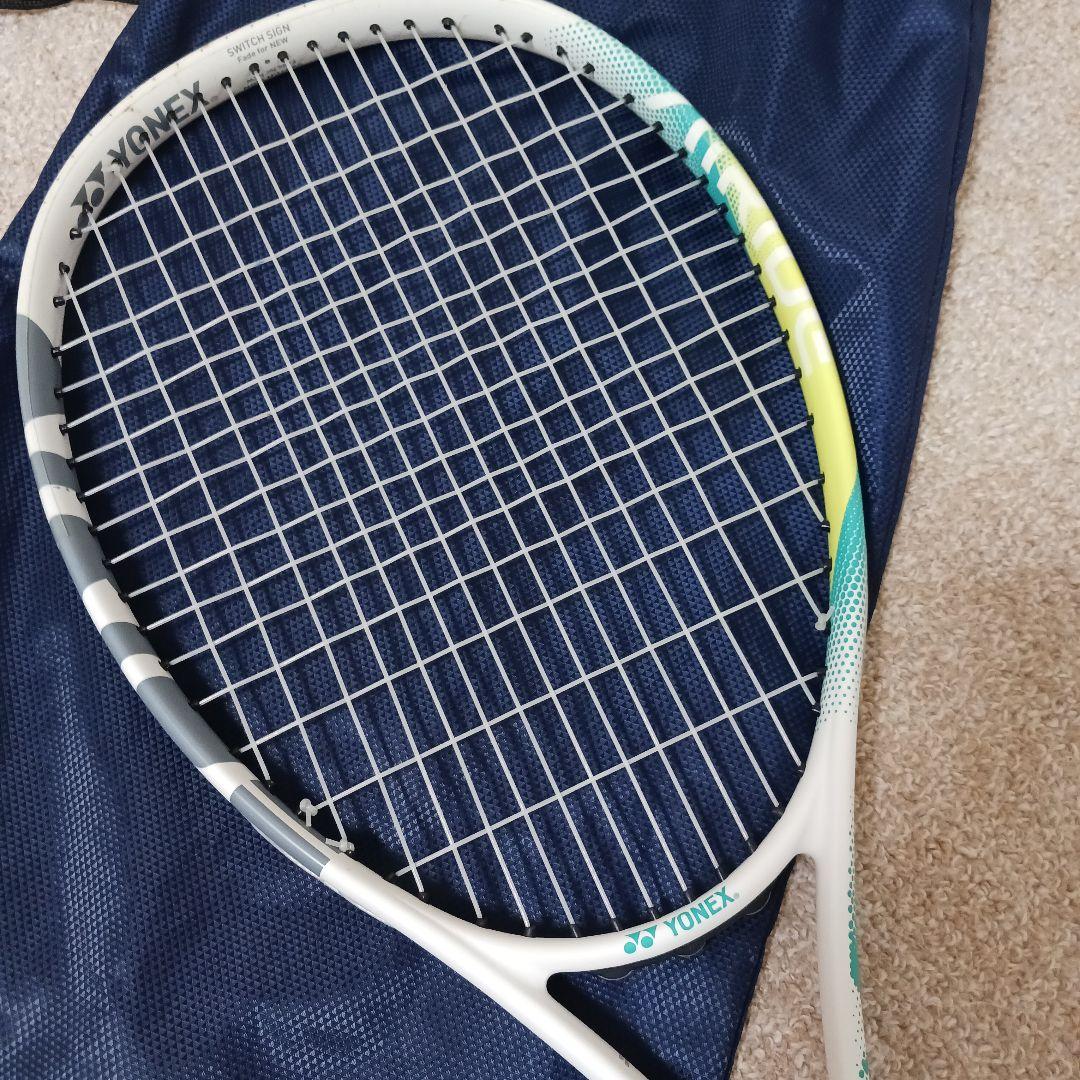 YONEX　テニスラケット