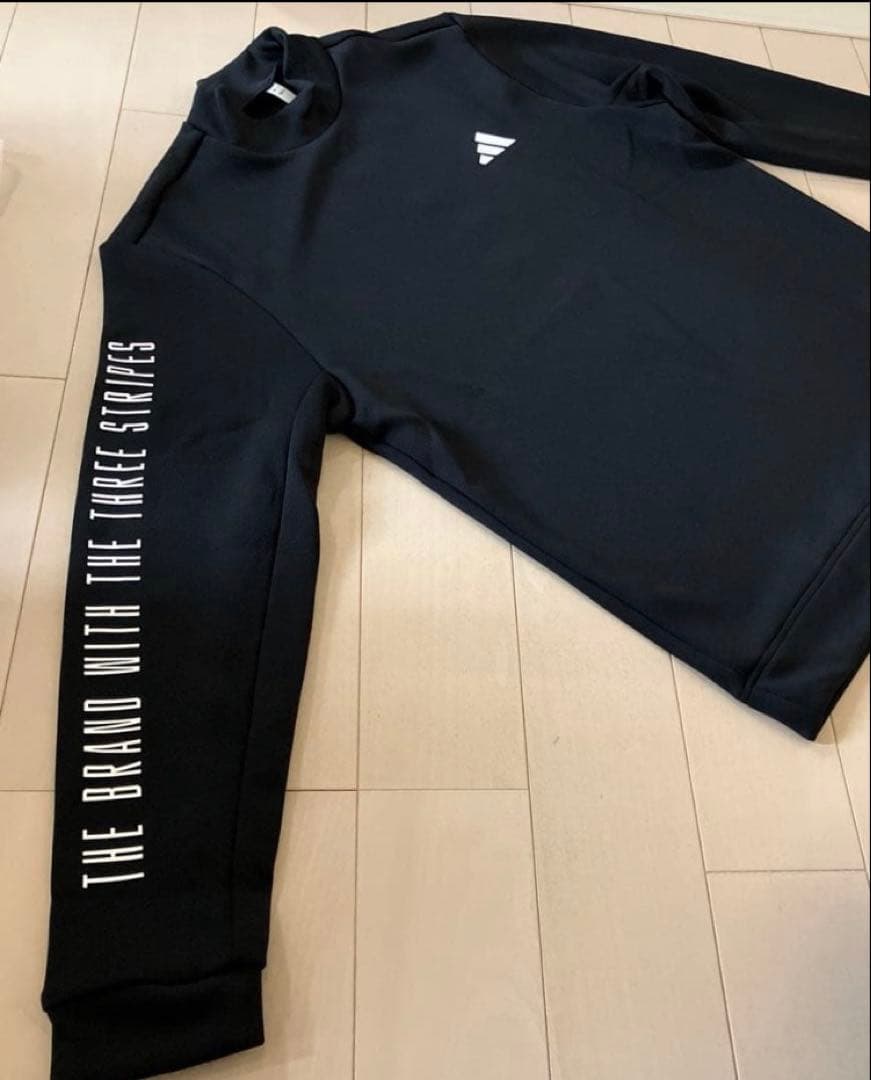 【新品】アディダス／ハイネック／モックネック