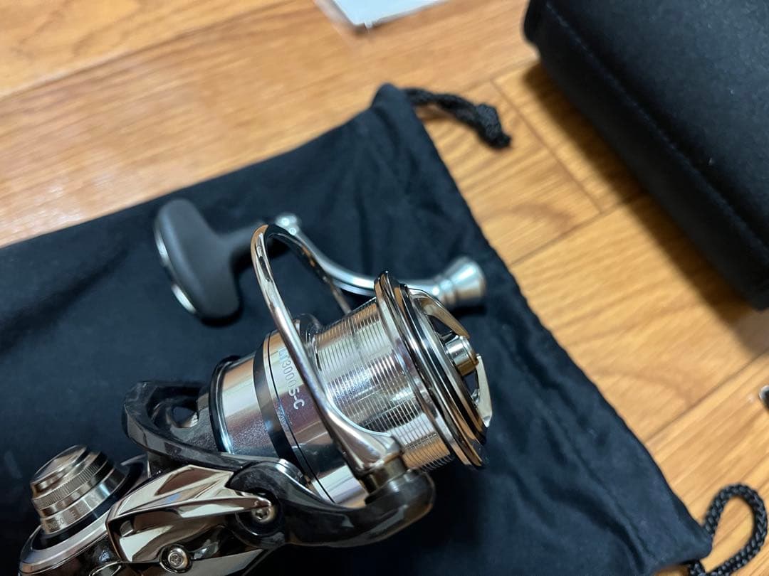 DAIWA 18EXIST スピニングリール