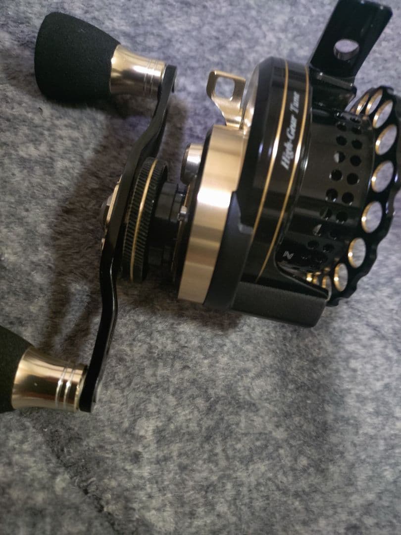 黒鯛工房のカセ筏師　チヌセレクションＺ60HG-BG（LEFT　HANDLE）