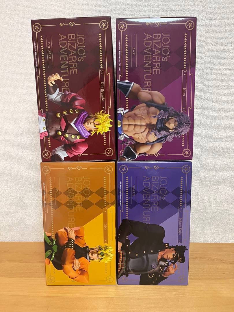 ジョジョの奇妙な冒険 mometria 4点セット