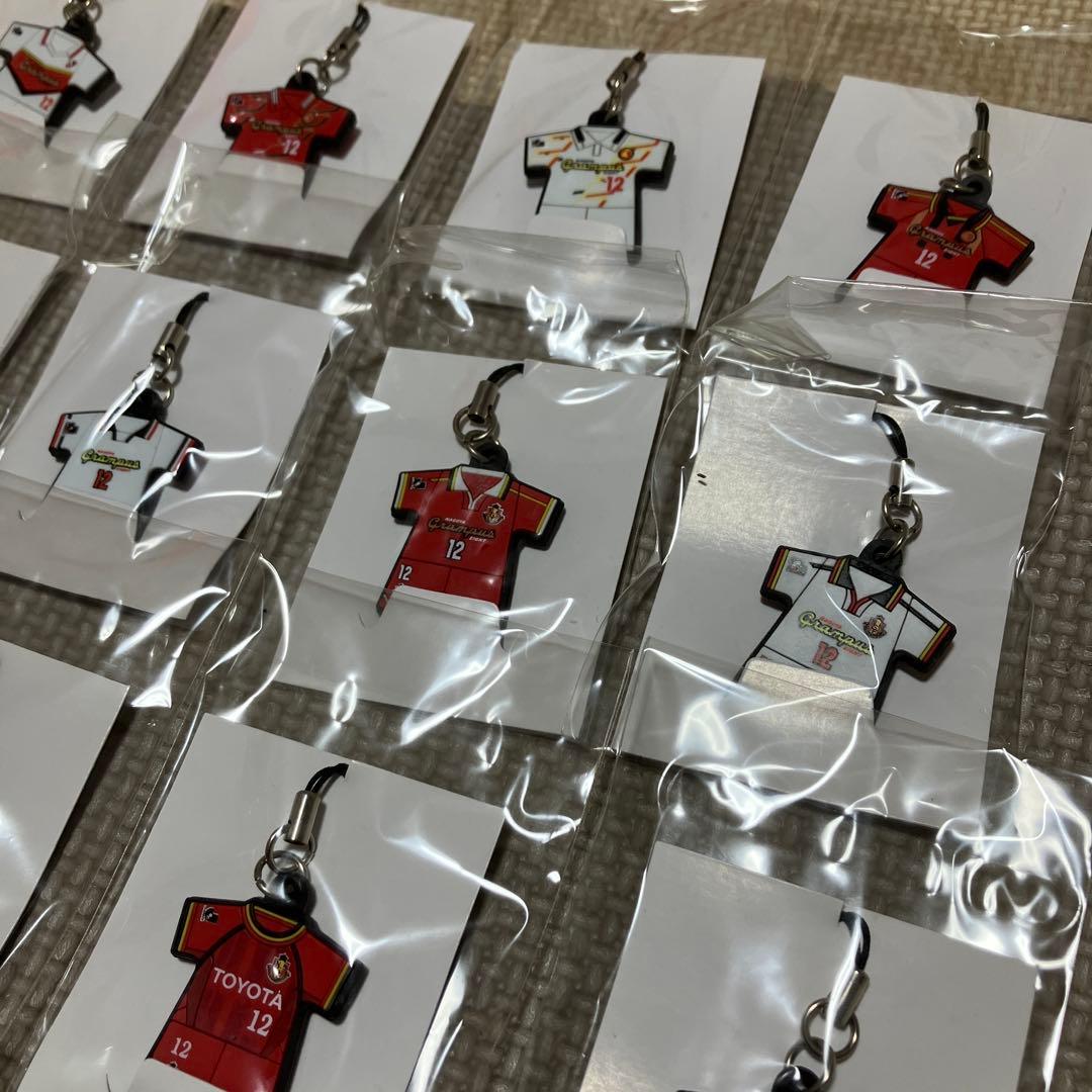 【希少品】【年代物】名古屋グランパス 歴代ユニフォームストラップ【フルコンプ】