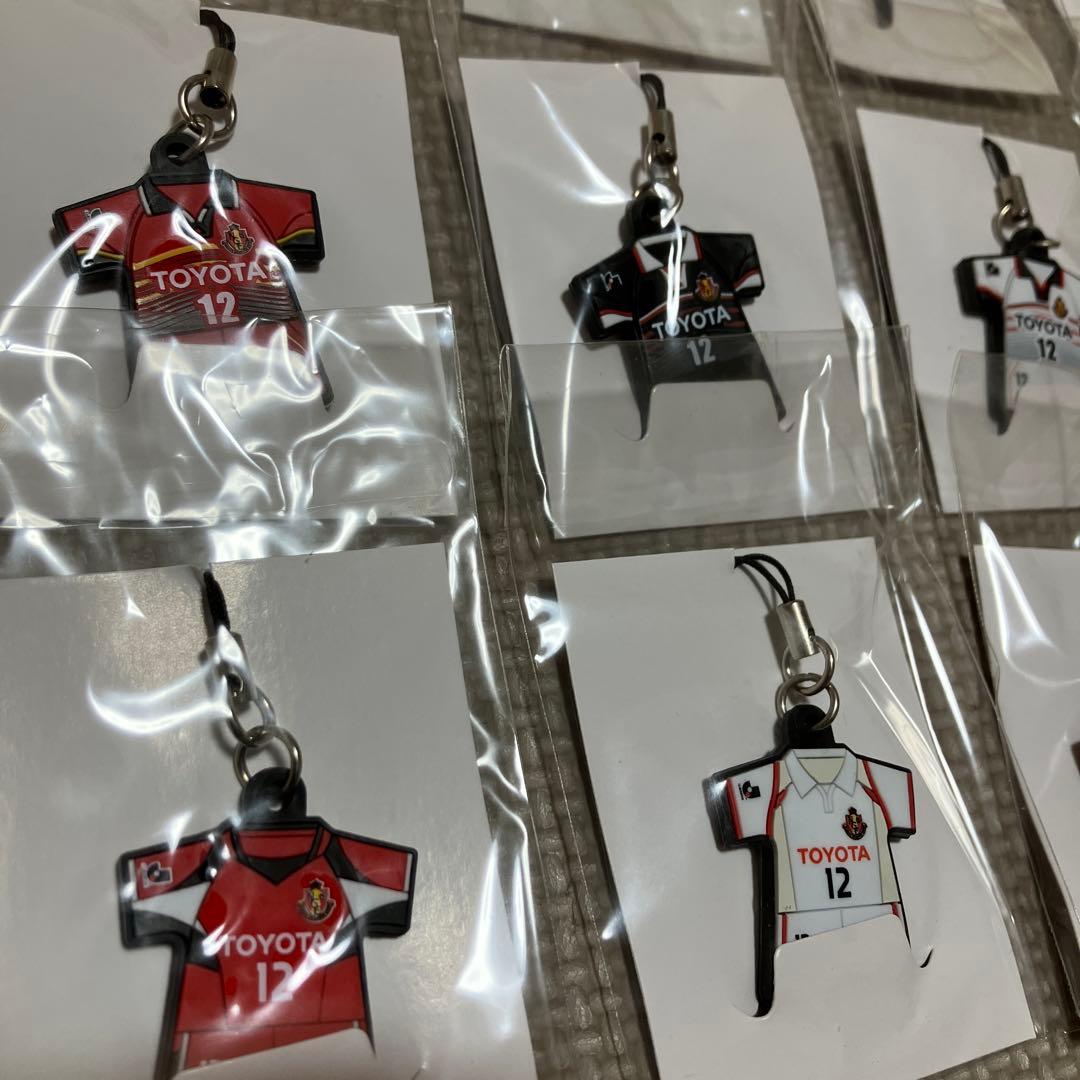【希少品】【年代物】名古屋グランパス 歴代ユニフォームストラップ【フルコンプ】