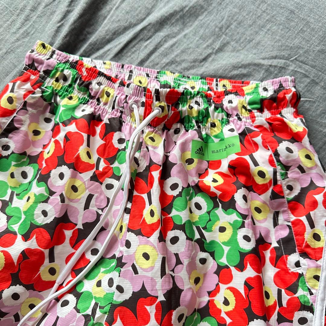 アディダス　マリメッコ　トラックパンツ　adidas marimekko