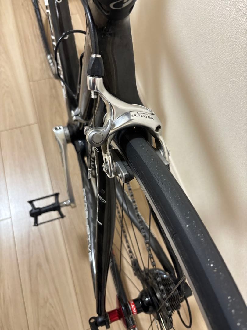 軽量　フルカーボン　フラットバーロードバイク