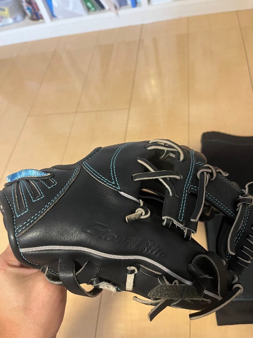 Mizuno Global Elite 軟式グローブ ケース付き