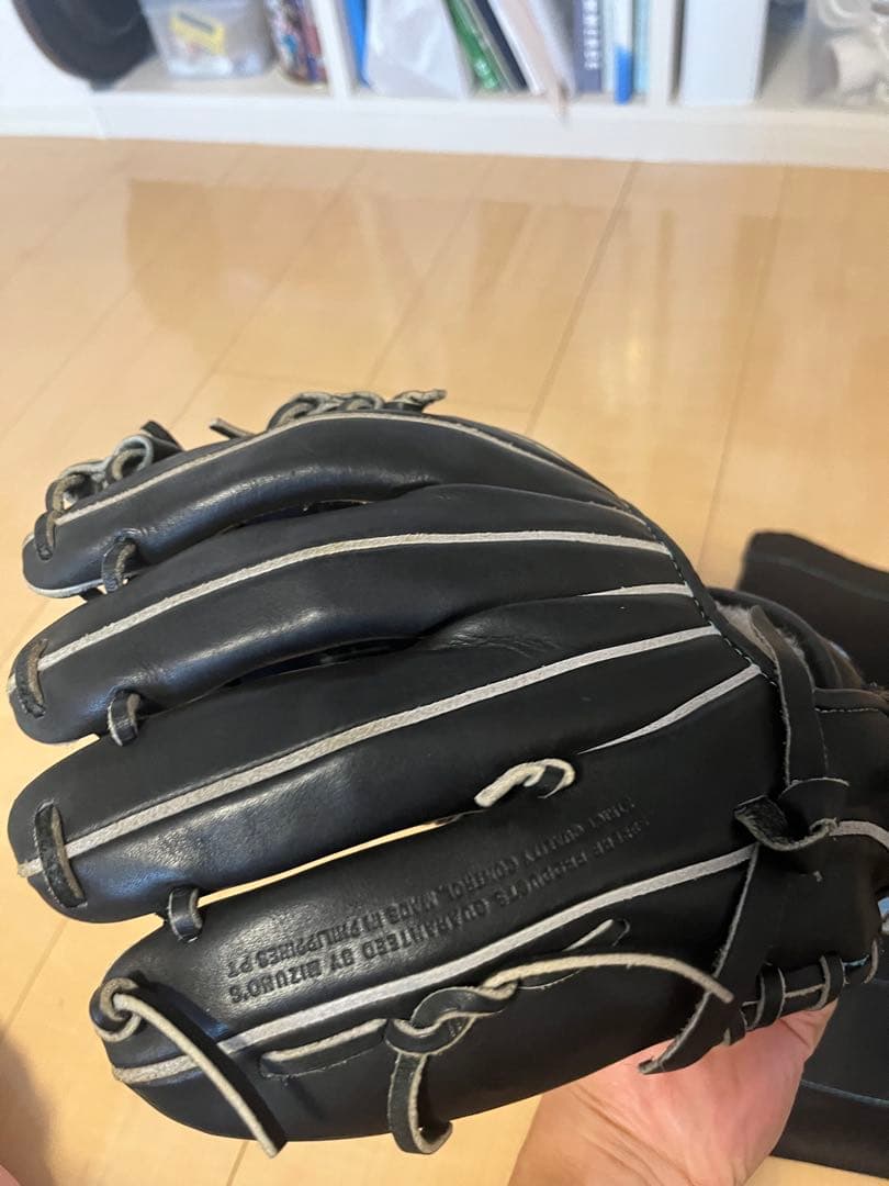Mizuno Global Elite 軟式グローブ ケース付き