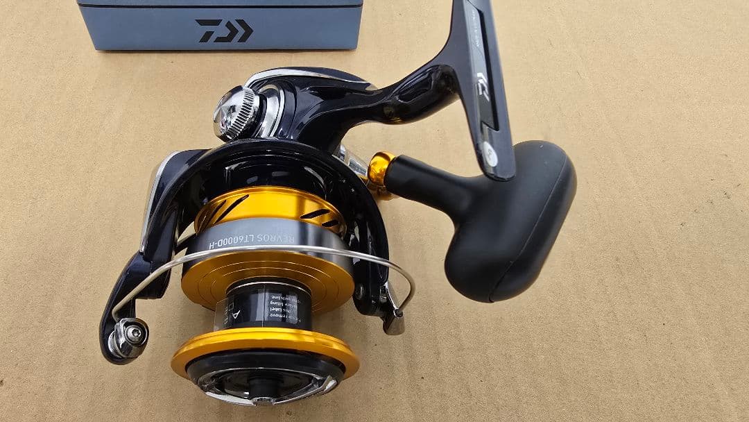新品、ダイワ(DAIWA) スピニングリール 24レブロス 6000Ｄ－Ｈ
