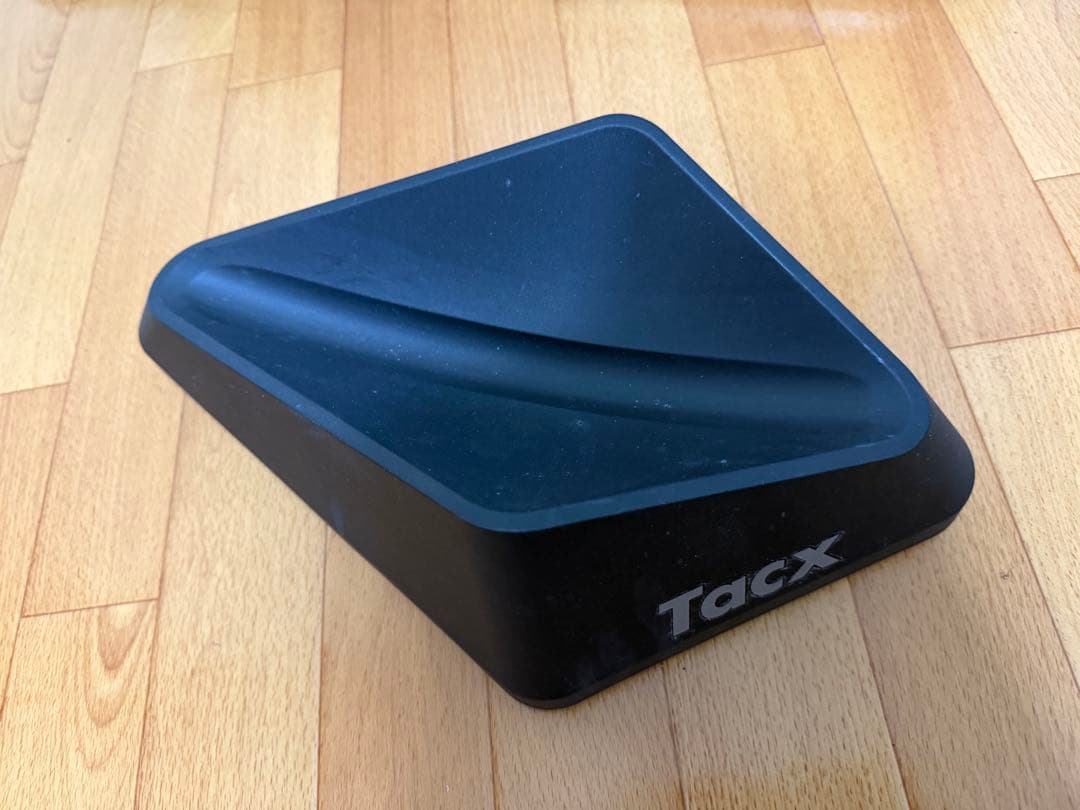 Tacx T2800 Neo Smart サイクルローラー 各種付属品付き