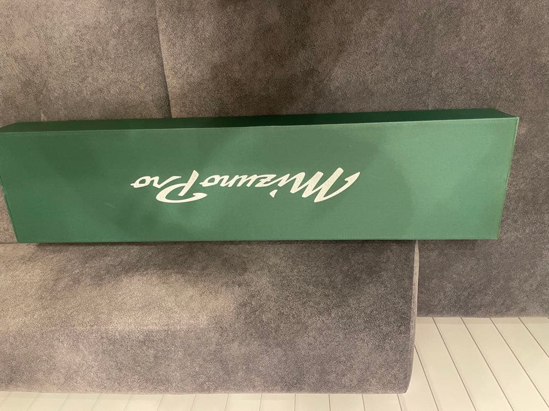 新品　ミズノプロ 241 Azalea Limited Edition 7本　②
