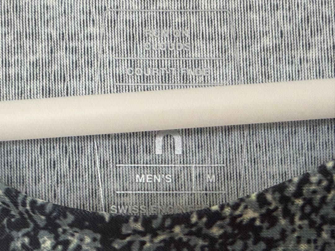 On メンズ Court-Tシャツ M Fade