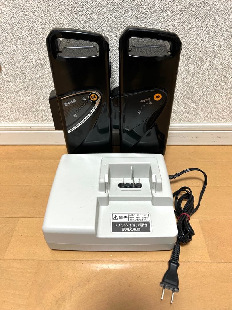 電動自転車　横浜　パナソニック　ギユットミニ 前後タイヤ新品　バッテリー2個