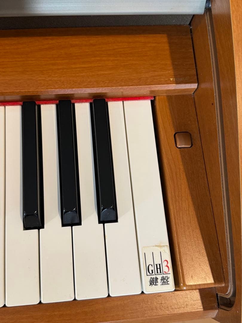 ヤマハ　Clavinova CLP-240C 電子ピアノ