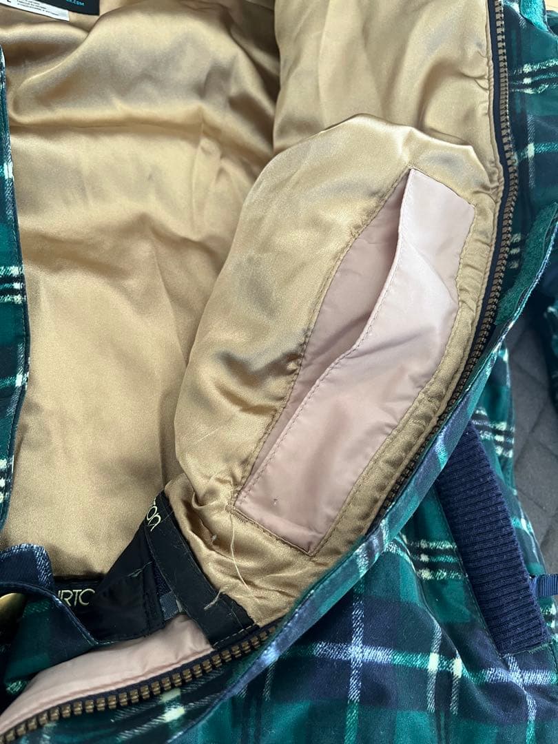 スノボウェア　スキーウェア　上下セット　レディース　BURTON IGNIO