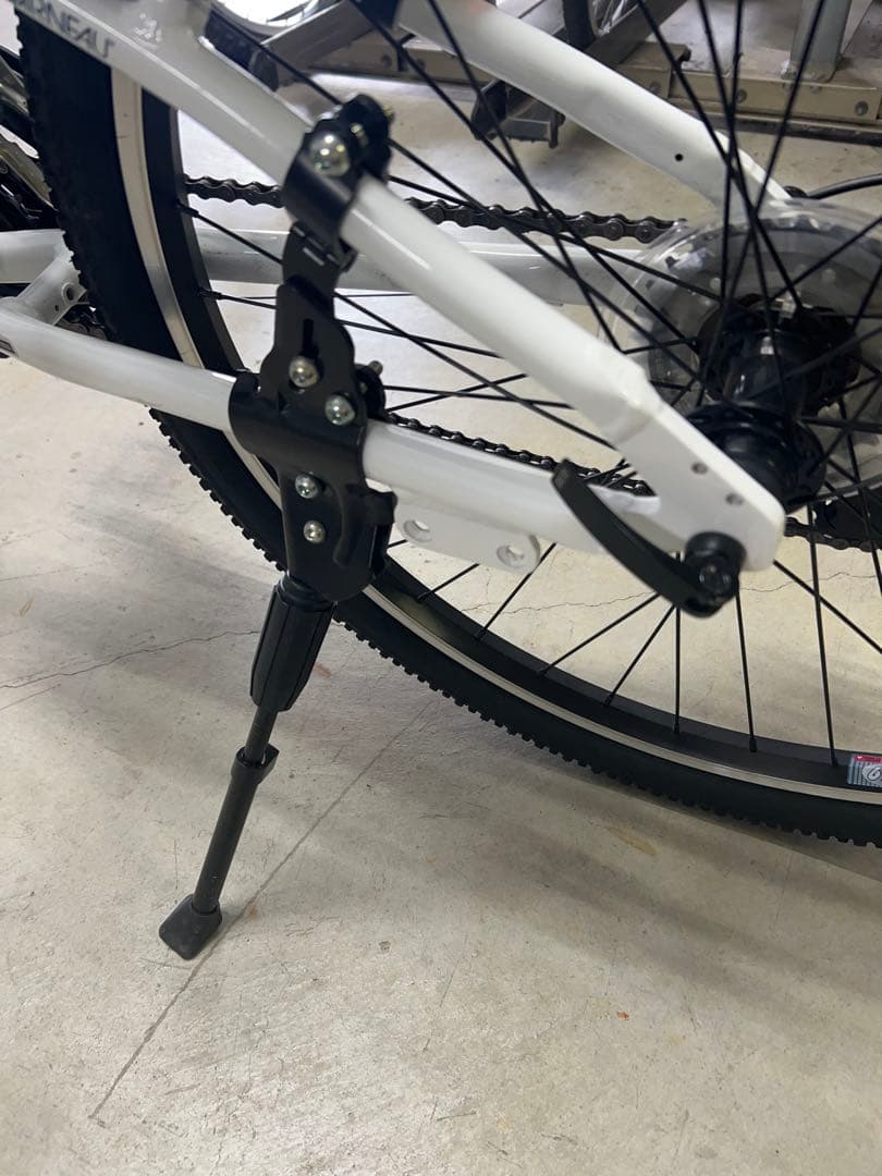Louis Garneau J24 キッズ自転車 ホワイト